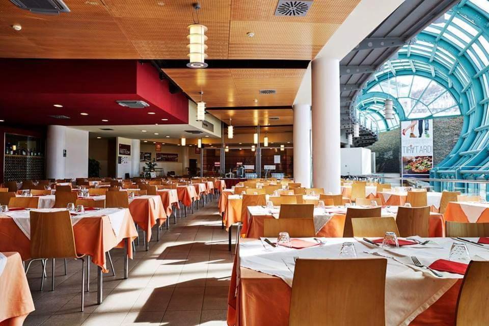 46 Vale C'E' Al Villaggio Olimpico Di Colle Sestriere Екстериор снимка