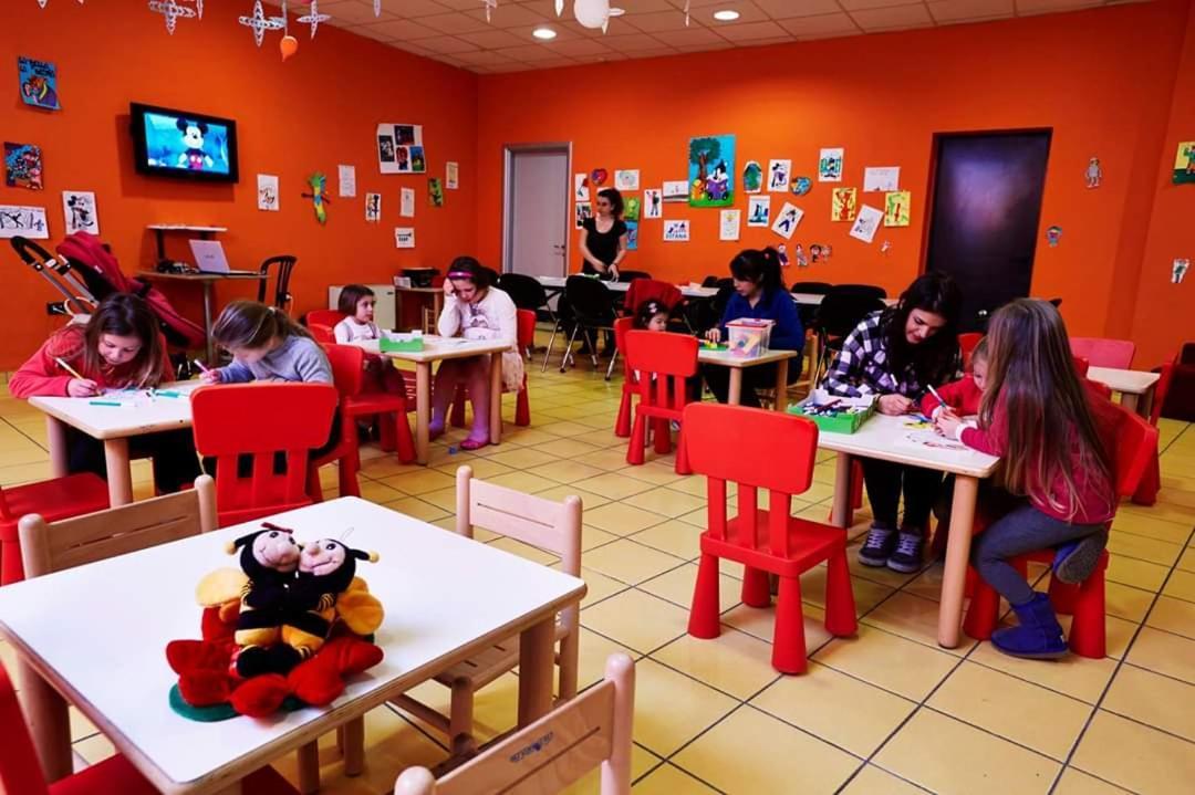 46 Vale C'E' Al Villaggio Olimpico Di Colle Sestriere Екстериор снимка