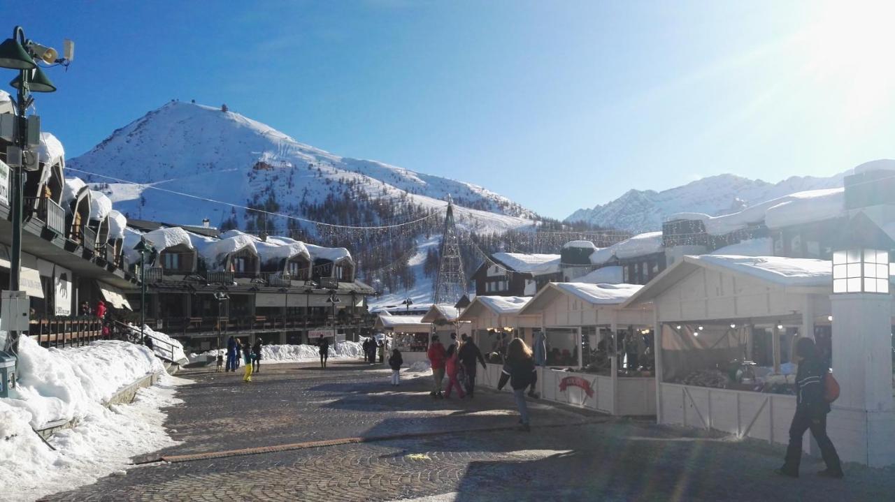 46 Vale C'E' Al Villaggio Olimpico Di Colle Sestriere Екстериор снимка